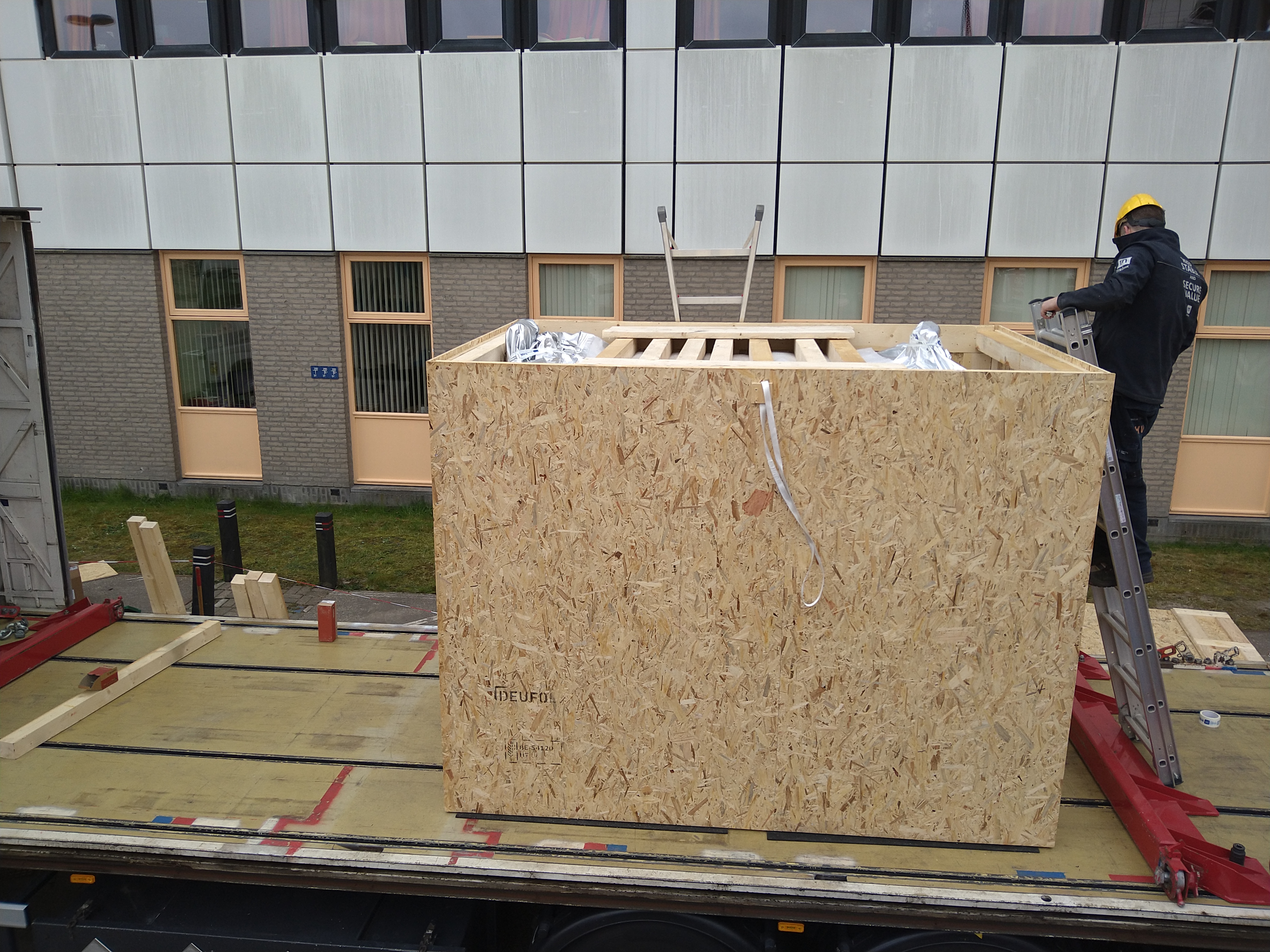 Cyclotron protected with OSB